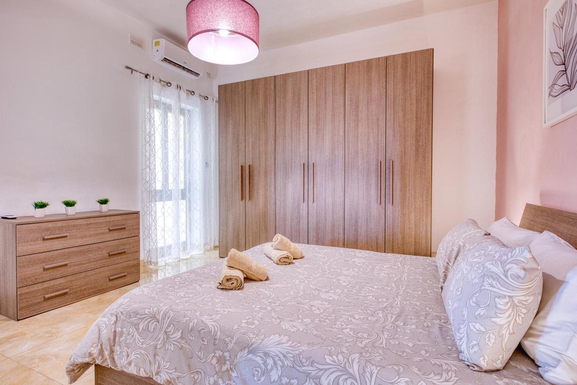 Spacious, Bright, Valley & Sea View Maisonette Xagħra Kültér fotó