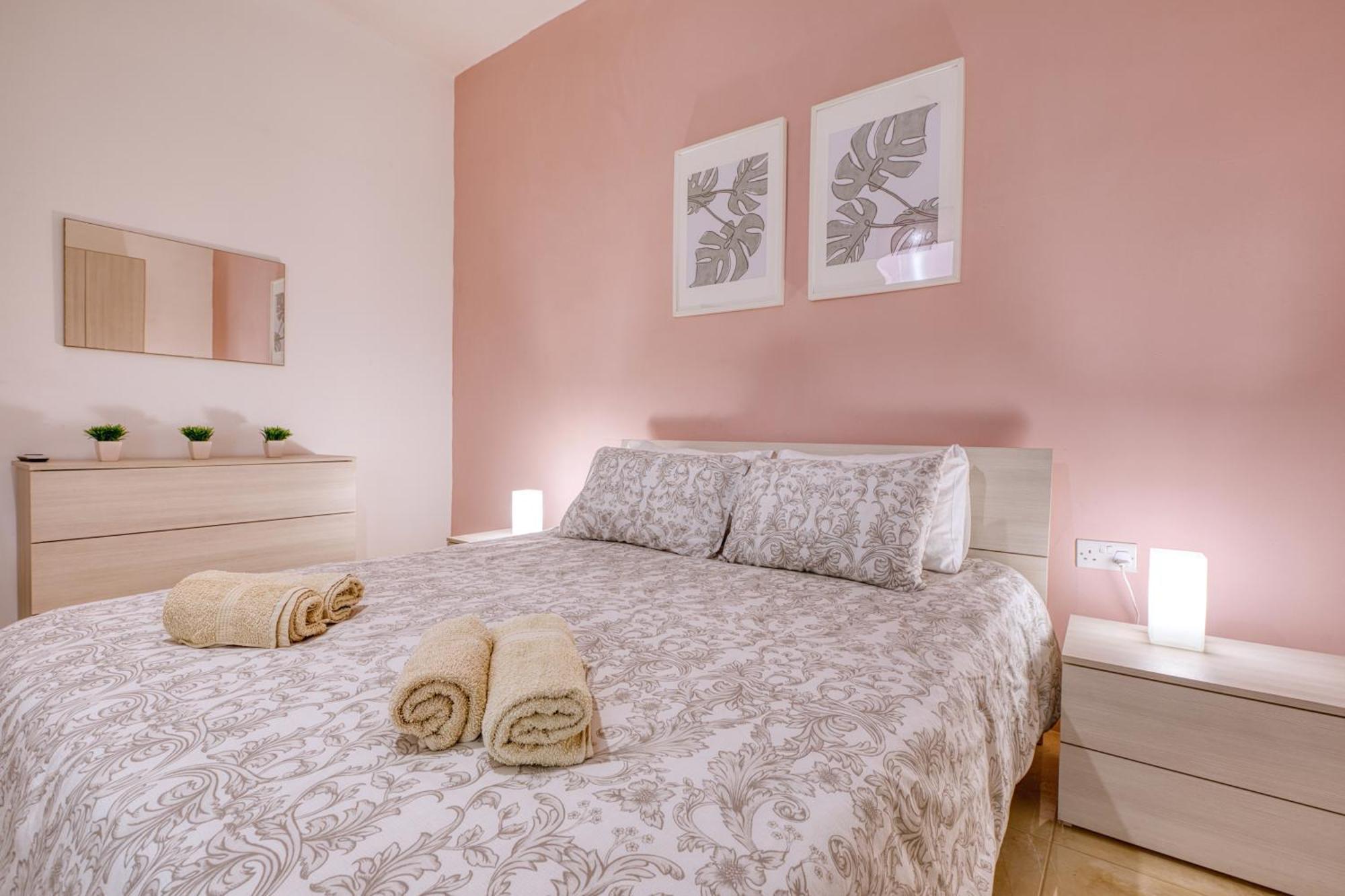 Spacious, Bright, Valley & Sea View Maisonette Xagħra Kültér fotó
